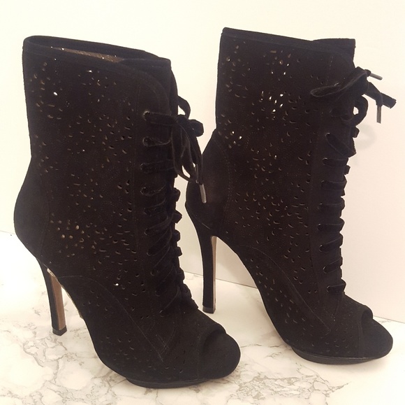 BCBGeneration Shoes - BCBG Generation lace up sandals